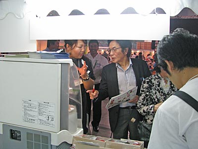 L1グランプリを審査する中尾隆之氏