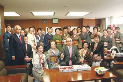 女将ら30人が溝畑長官らに陳情