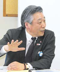 石井貞徳氏