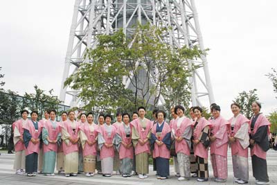 26人の女将らが夏の日光の魅力をPRした