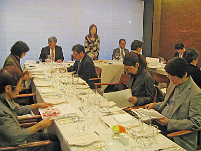 津田理事長があいさつ