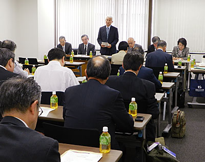 理事会のようす