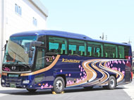 新型バスを2台導入、富裕層向けツアーで運行（名阪近鉄バス）