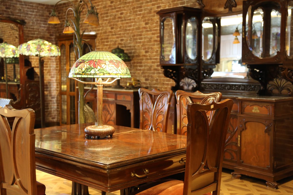 花とランプの輝きを楽しむ施設オープン