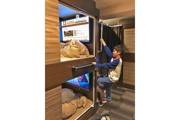カプセルホテルに「親子宿泊プラン」登場　安心お宿京都店