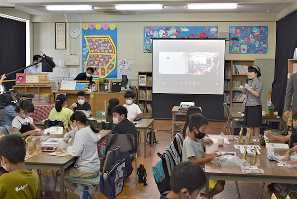西鉄観光バス　リモートで社会科見学　福岡市の小学校が実施