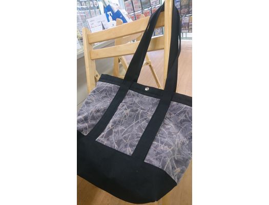 【プレゼント企画】高速路線バスのシート生地から生まれた「シートモケットバッグ」をお1人様に！