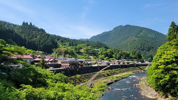 雄大な吉野杉の山々と源流の村ならではの澄んだ川の景色満喫 奈良県・川上村で11月12日ON・ガスウォーキング 参加者募集中 – 旅行新聞 ...