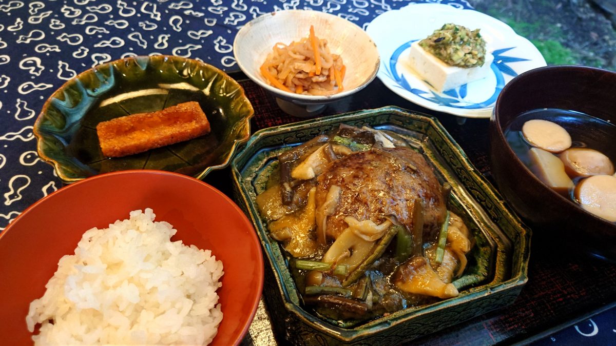 希少な食の恵みを地酒などとともに　期間限定レストラン「月山・西川 “雪と山と森の幸” 食堂」オープン　