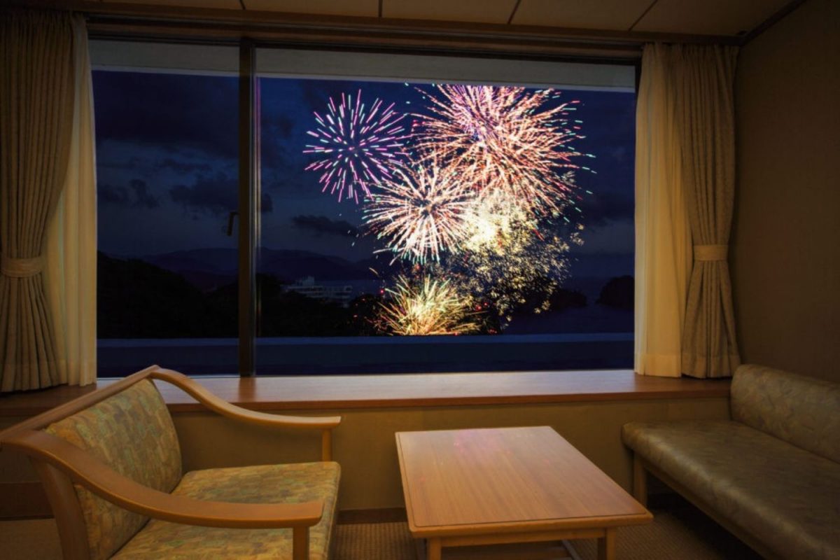 毎年好評の「銀水花火」今年も6～7月に開催　堂ヶ島ニュー銀水